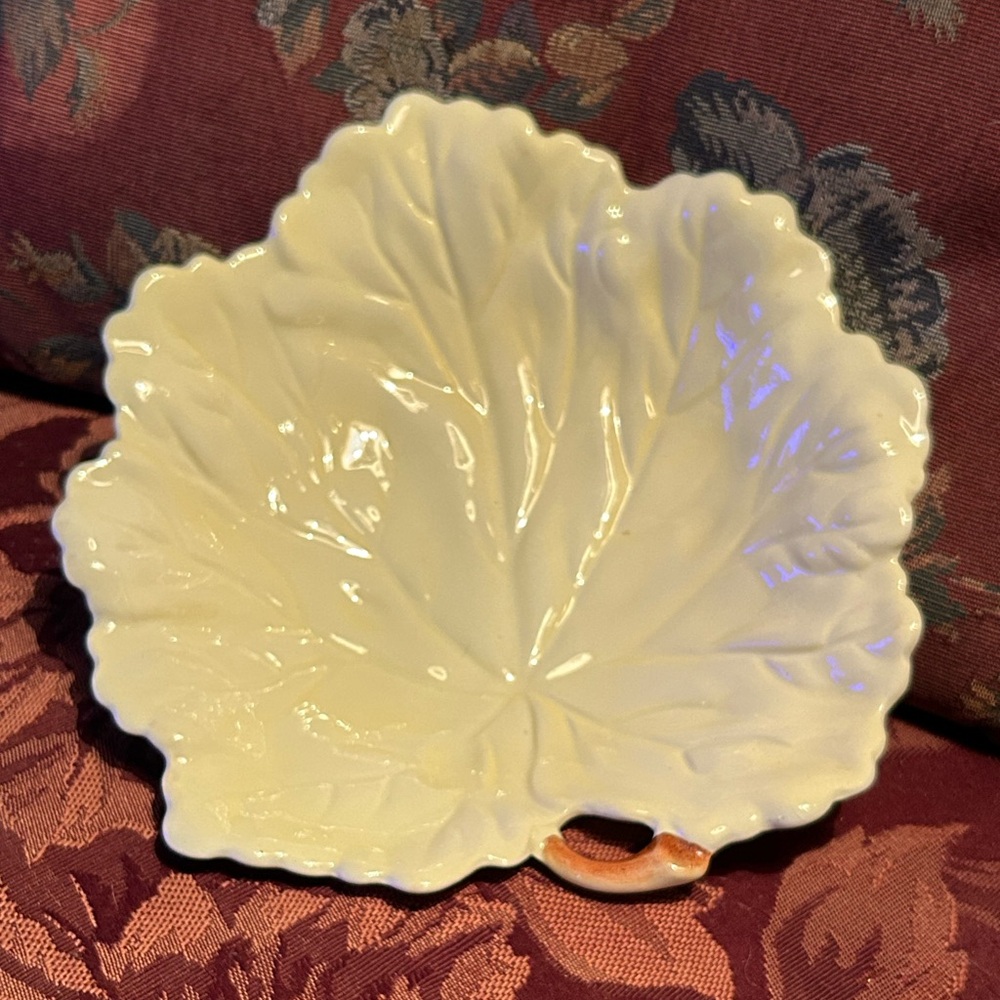 Vintage Carlton Ware Cream Colour Leaf Shaped Serving Dish
